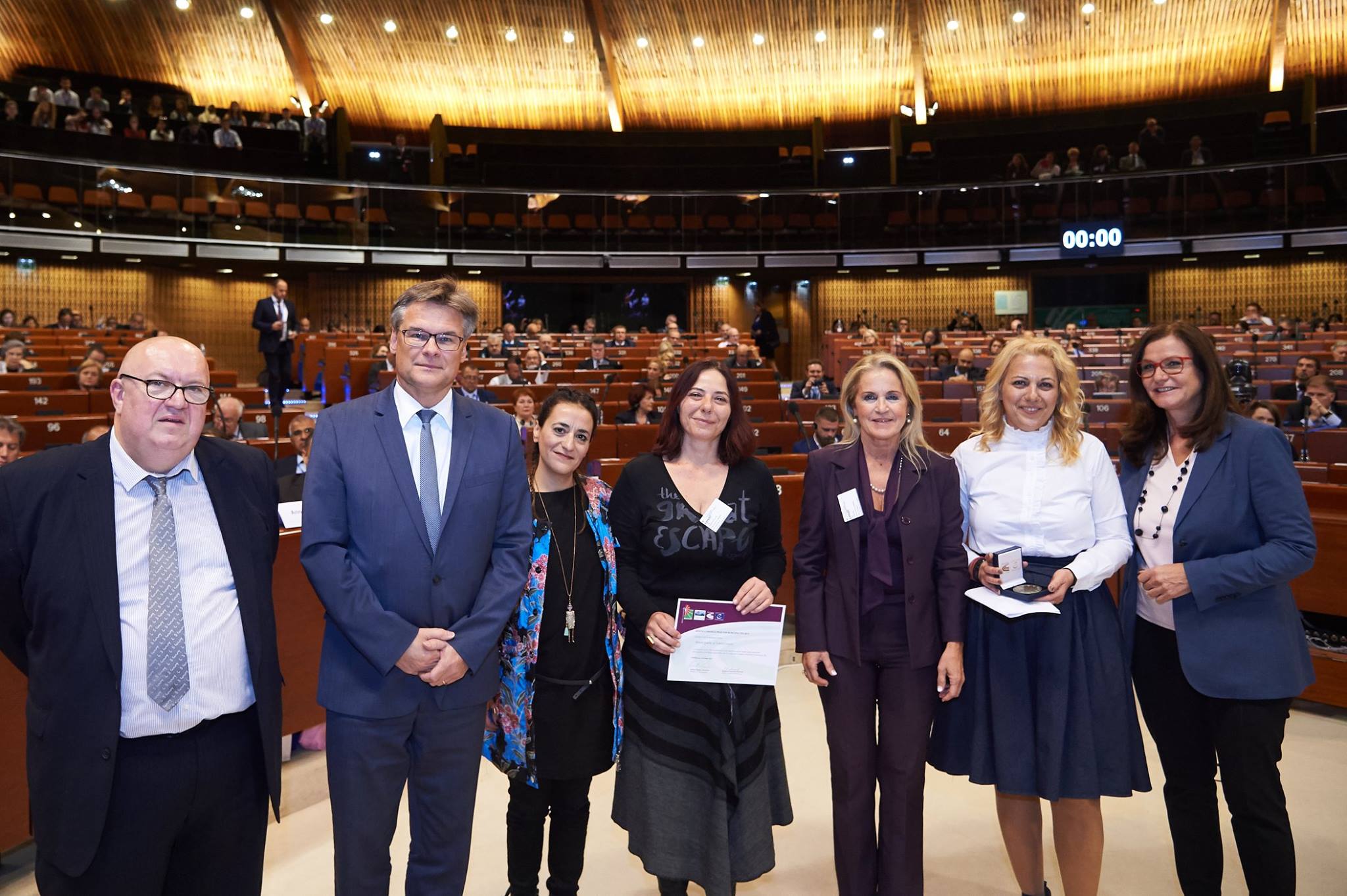 Βράβευση DOSTA στο Στρασβούργο από το Συμβούλιο της Ευρώπης για το Παράρτημα Ρομά Αλιβερίου (ΕΣΠΑ 2014-'20)