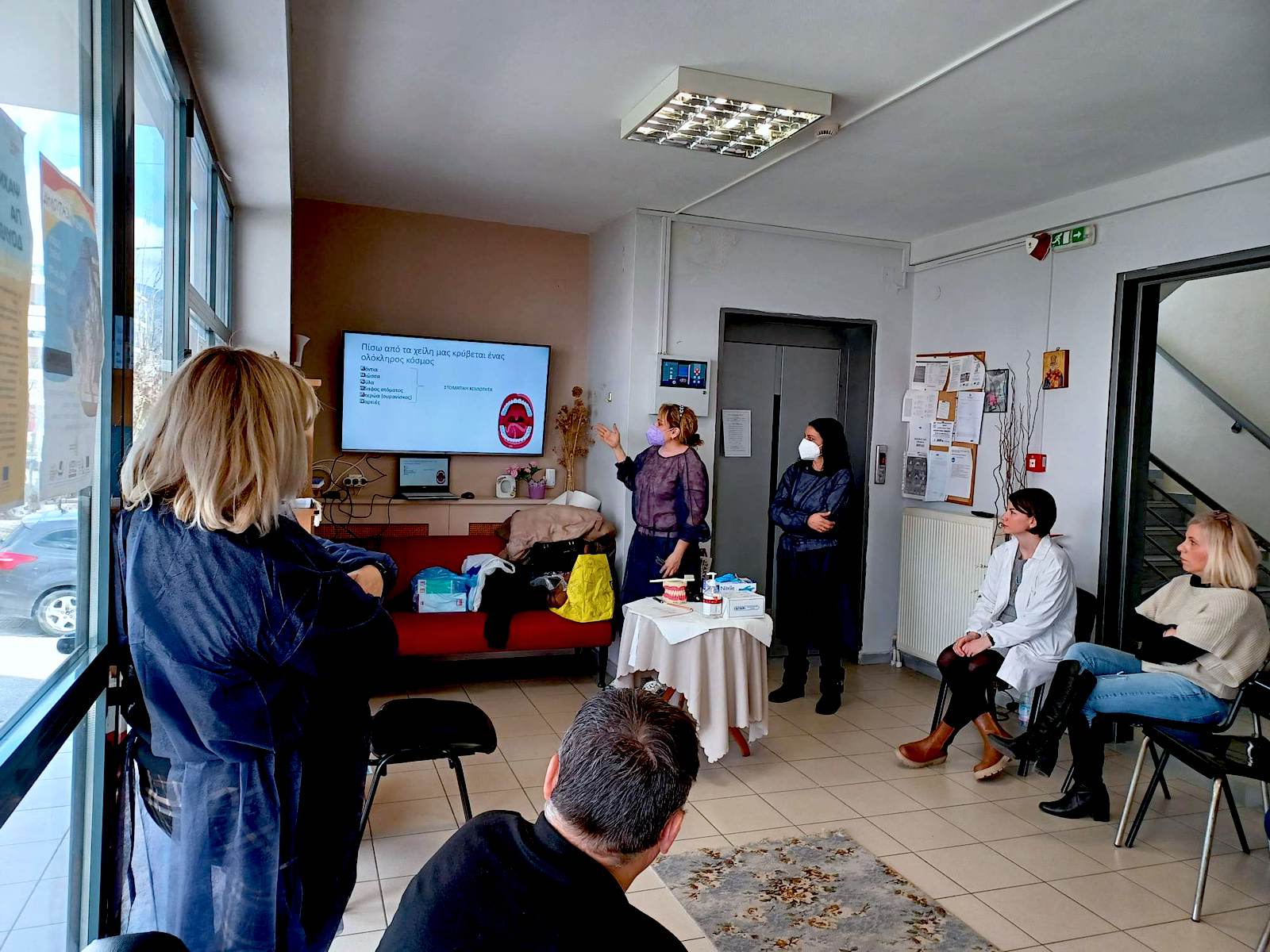 2022 03 03 XENONAS Odontiatroi